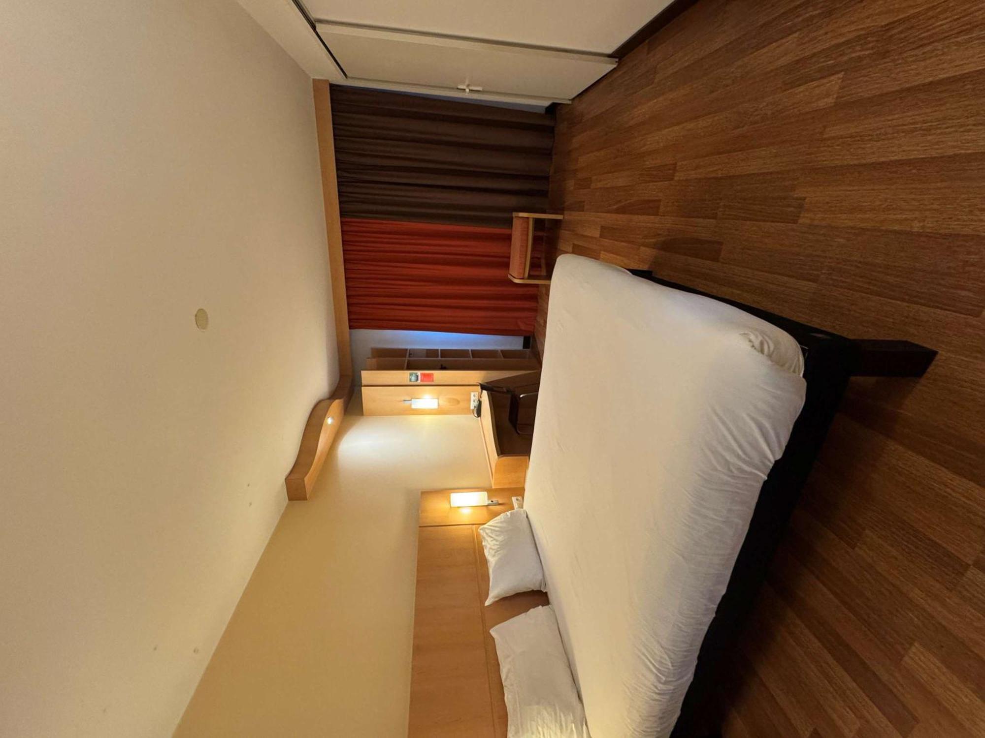 Ibis Istres Trigance Hotel Екстериор снимка